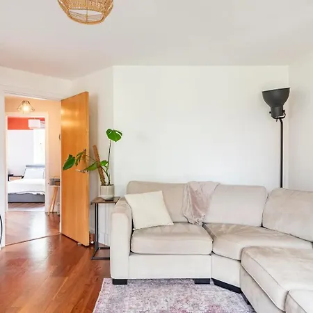 Appartement Flat 4, Kingfisher House Beautiful 2-bed Flat Close To Walls Pass The Keys